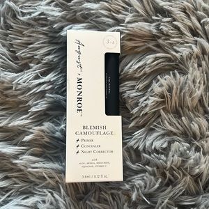 August + Monroe Blemish camouflage